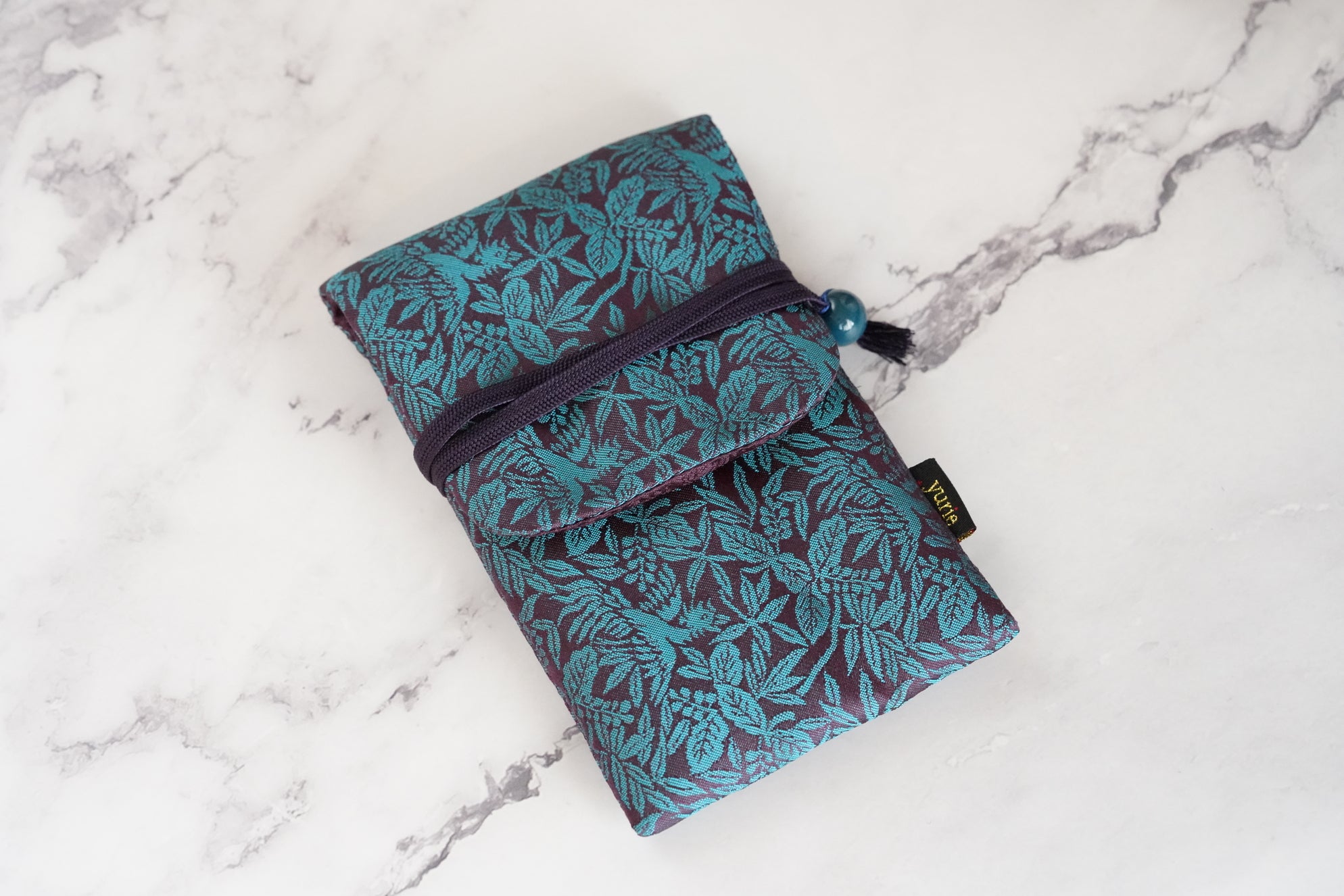 3-pen case with lid (not water-repellent)