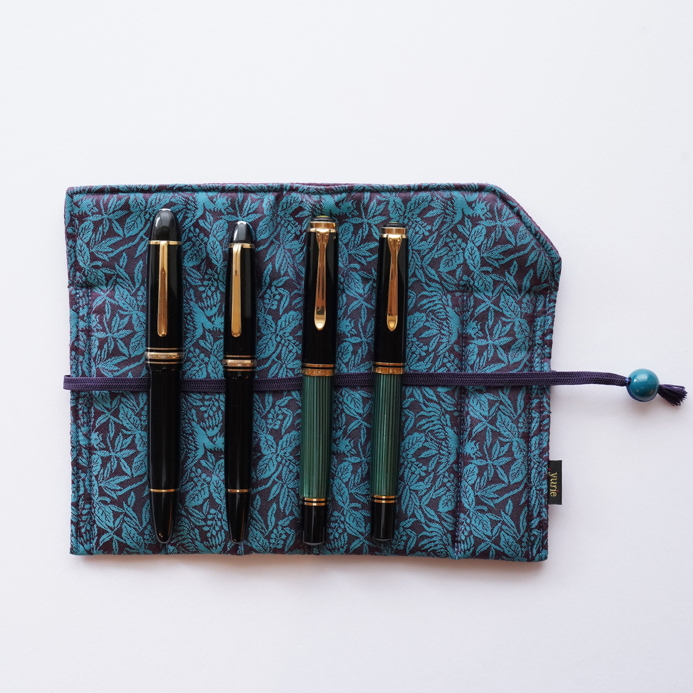Pen case for 6 pens (not water-repellent)