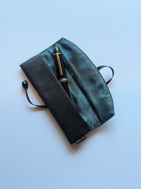One-pen case with string, Kumotatewaku